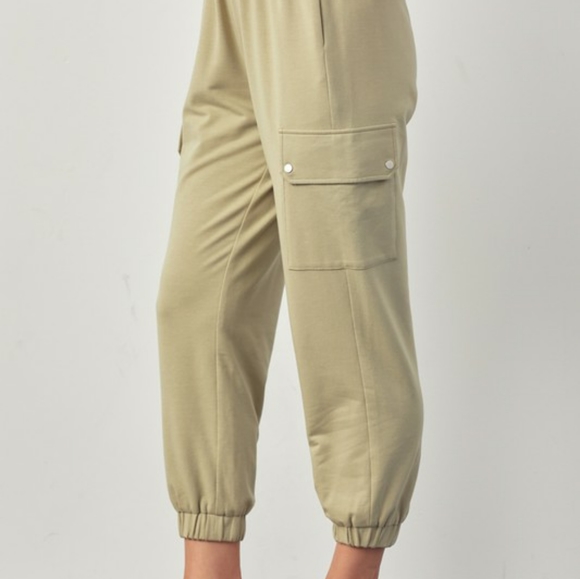 High Waisted Jogger Sweatpants with Pockets - Picture 7 of 8